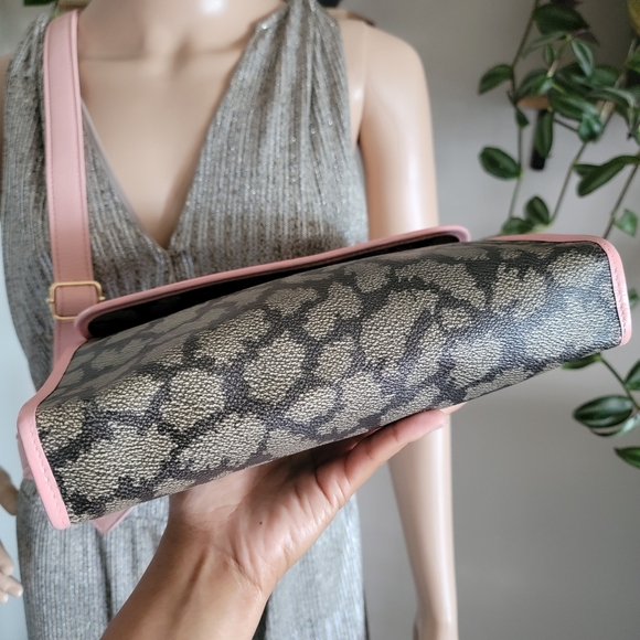 RARE Authentic Vintage YSL Clutch Bag - Picture 8 of 16